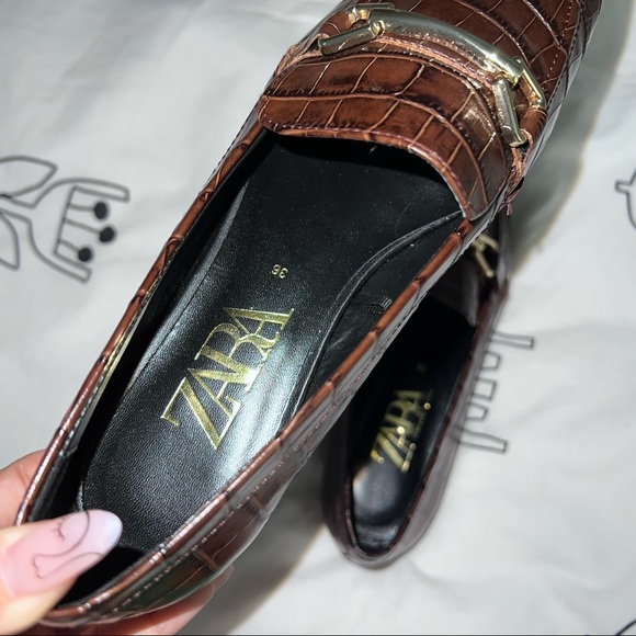 ZARA Faux Crocodile Loafers - Picture 7 of 11
